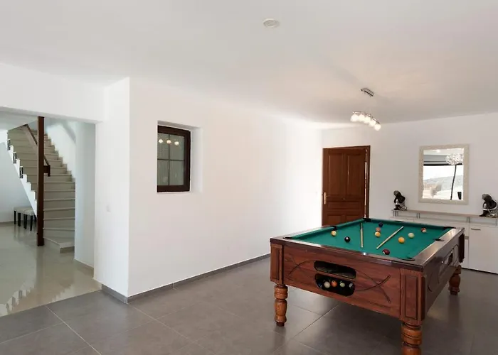 فيلة Chinamar By *